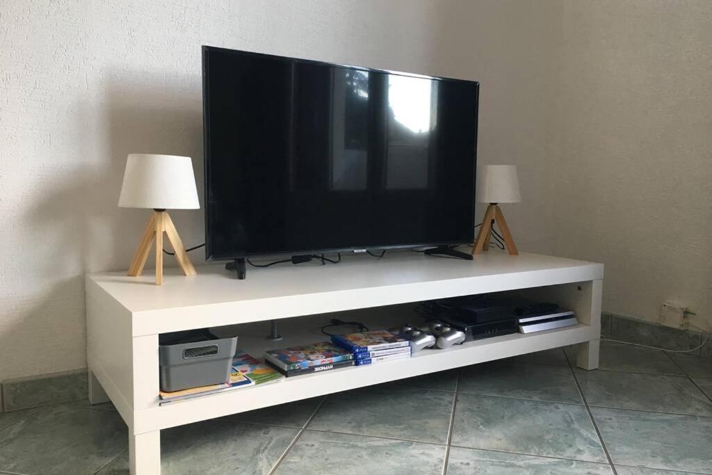 Les Iles - Parking, Balcon, Netflix & Ps4! Apartment Annecy Exterior photo